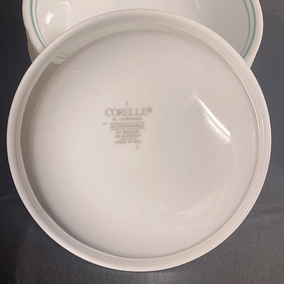 Dinnerware set - Picture 5 of 5